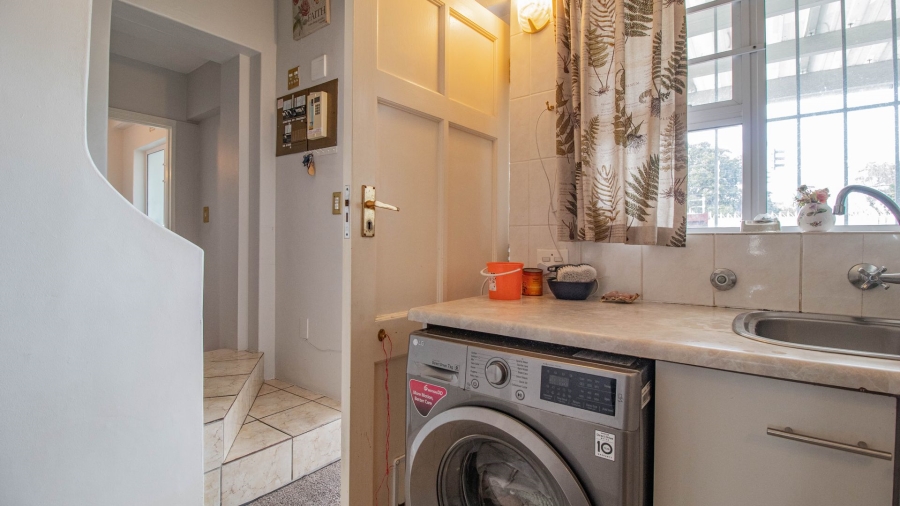3 Bedroom Property for Sale in Plumstead Western Cape